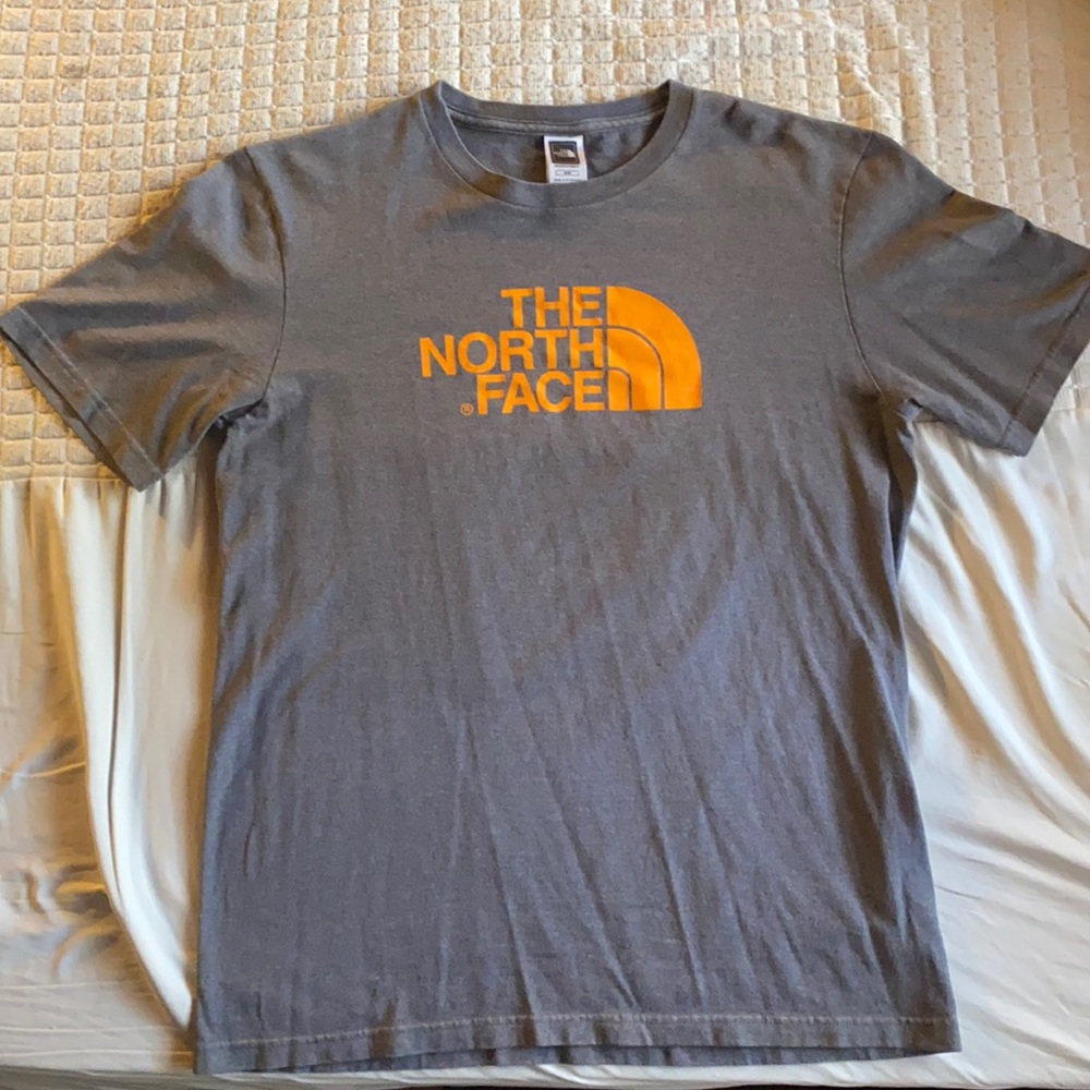 Men’s medium short sleeve T shirt